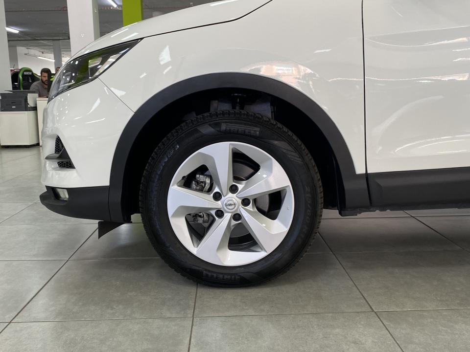 Nissan Qashqai Acenta 1.3 DIG-T 140CV