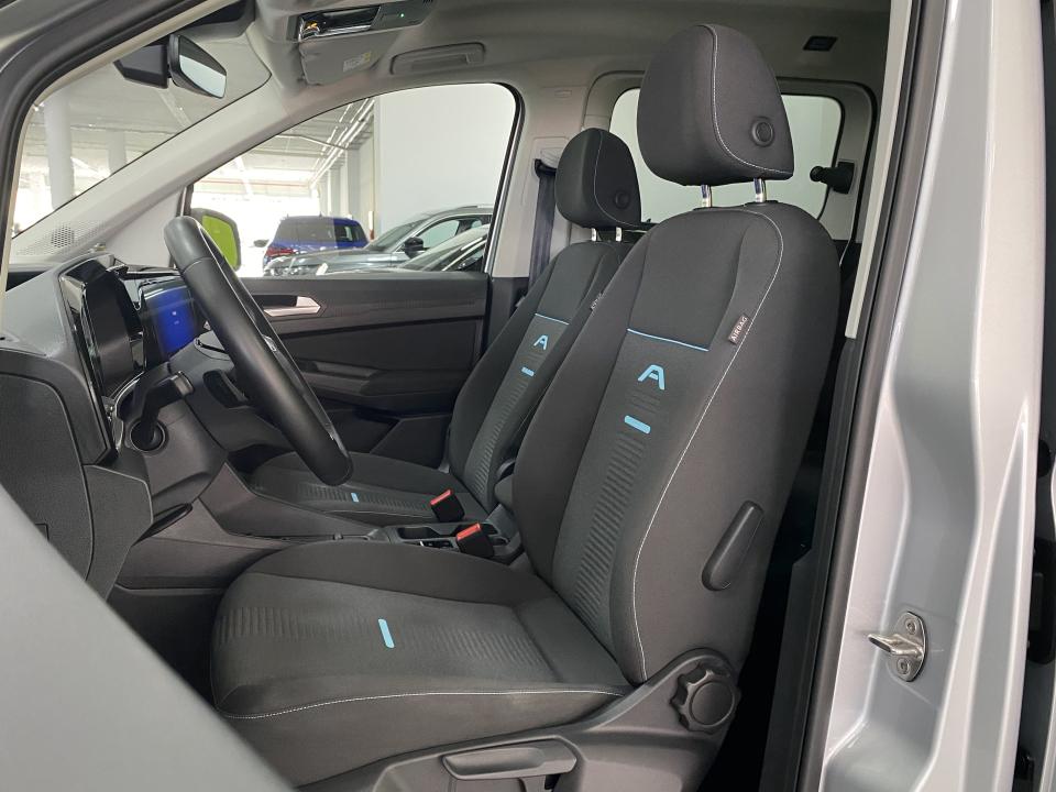 Ford Grand Tourneo Connect Active 2.0D EcoBlue 122CV Auto