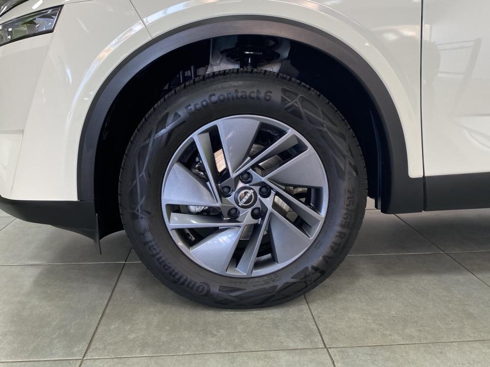 Nissan Qashqai Acenta 1.3 DIG-T 140CV MHEV