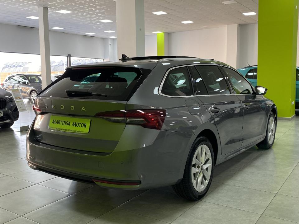 Skoda Octavia Combi Design 2.0 TDI 150CV DSG