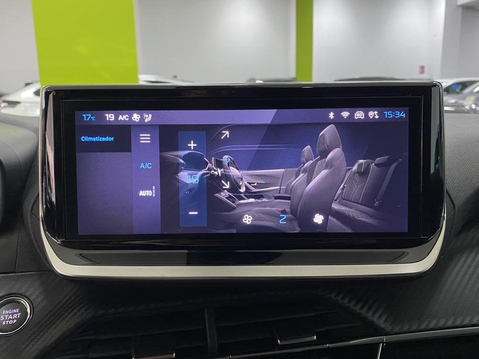 Peugeot 2008 Allure Hybrid 1.2 145CV eDCS6 MHEV