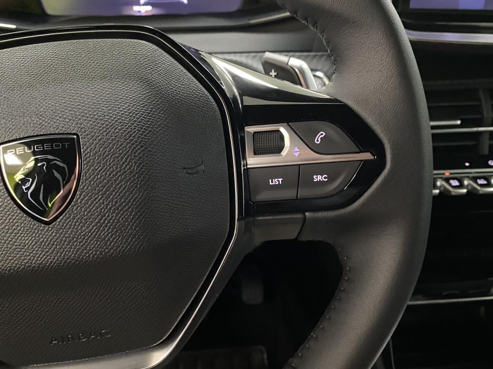 Peugeot 2008 Allure Hybrid 1.2 145CV eDCS6 MHEV