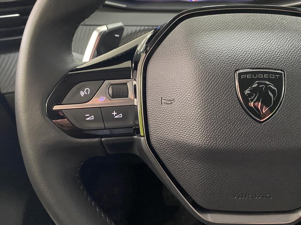 Peugeot 208 Allure Hybrid 1.2 100CV eDCS6 MHEV