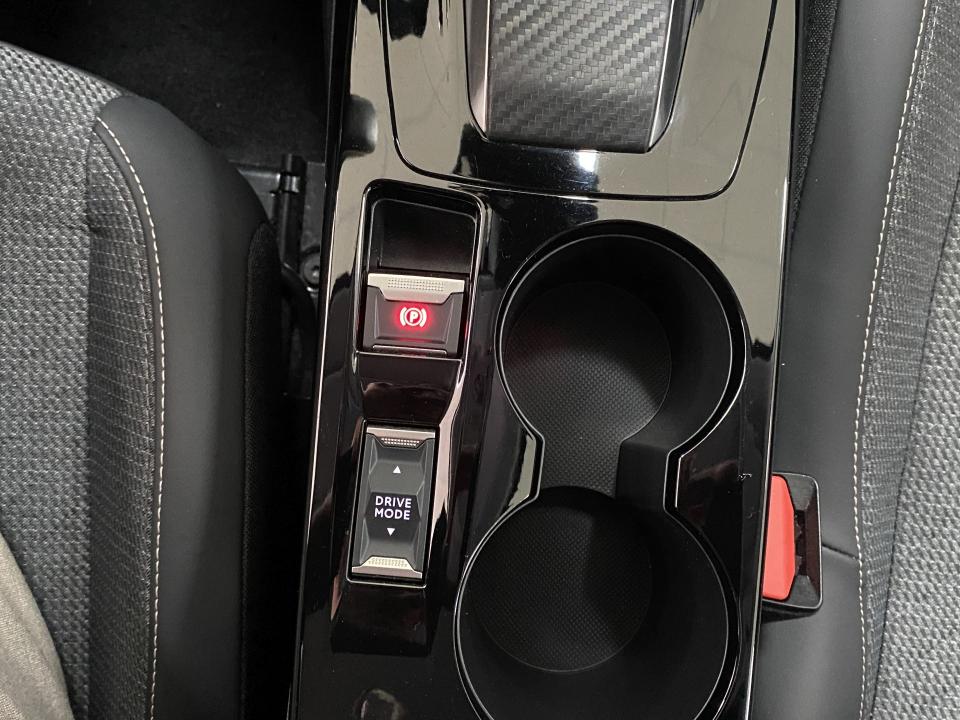 Peugeot 208 Allure Hybrid 1.2 100CV eDCS6 MHEV