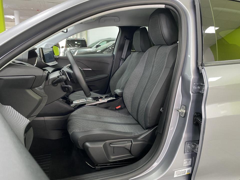 Peugeot 208 Allure Hybrid 1.2 100CV eDCS6 MHEV