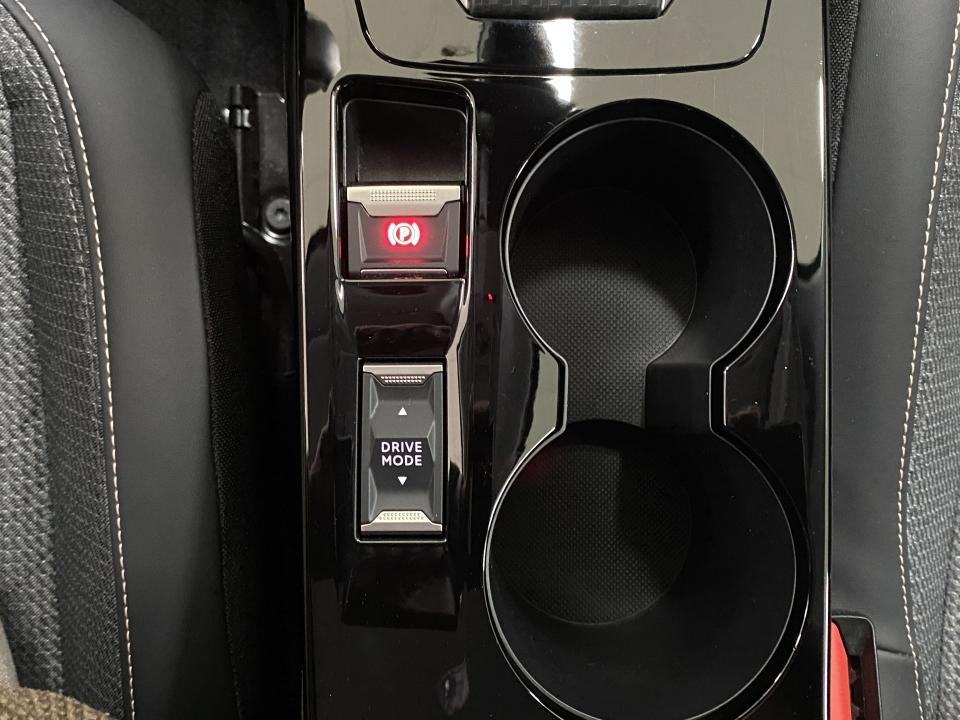 Peugeot 208 Allure Hybrid 1.2 100CV eDCS6 MHEV