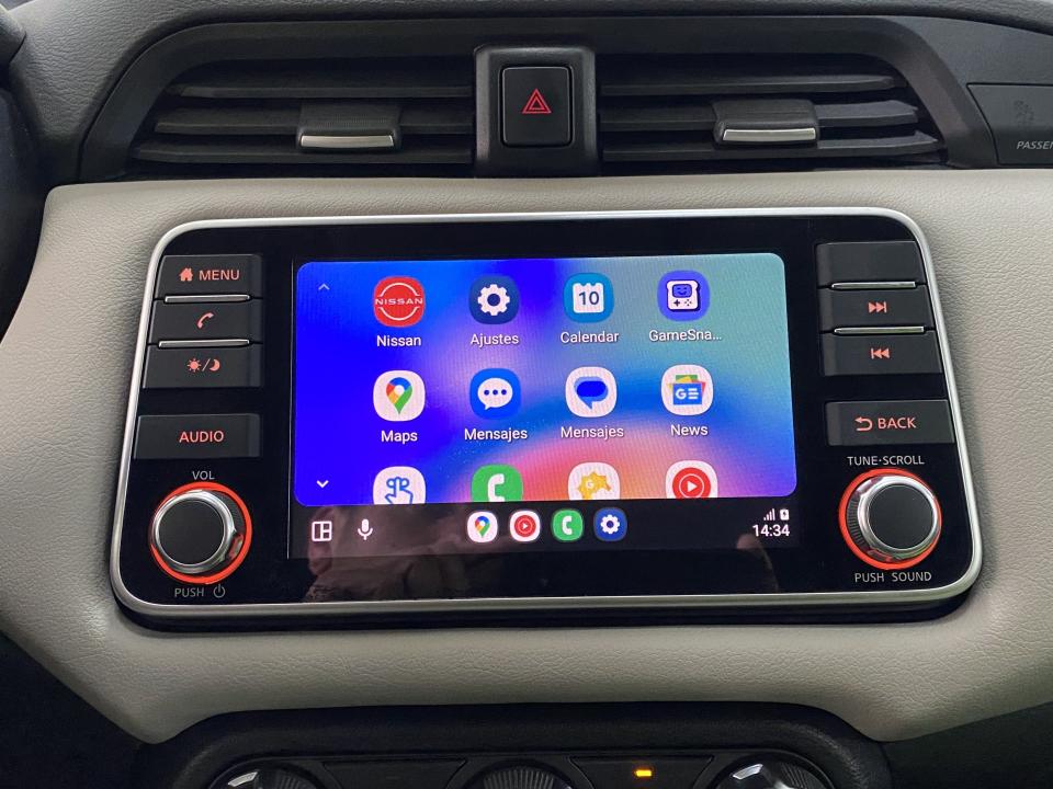 Nissan Micra Acenta 1.0 IG-T 92CV CVT