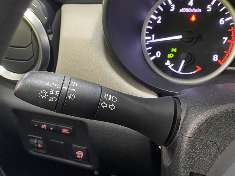 Nissan Micra Acenta 1.0 IG-T 92CV CVT