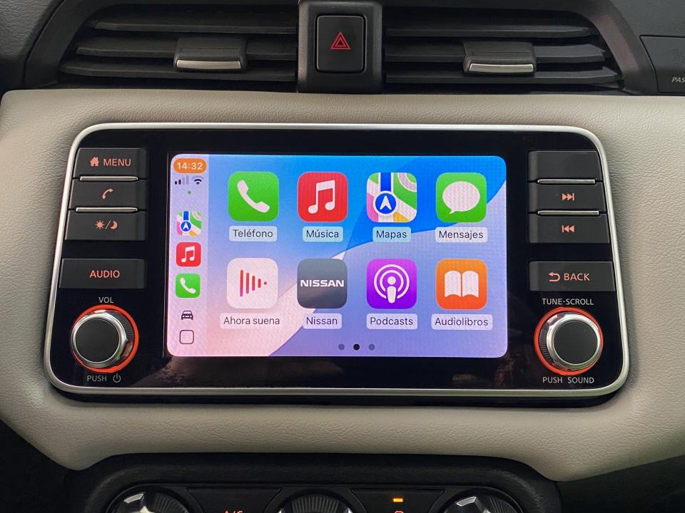 Nissan Micra Acenta 1.0 IG-T 92CV CVT