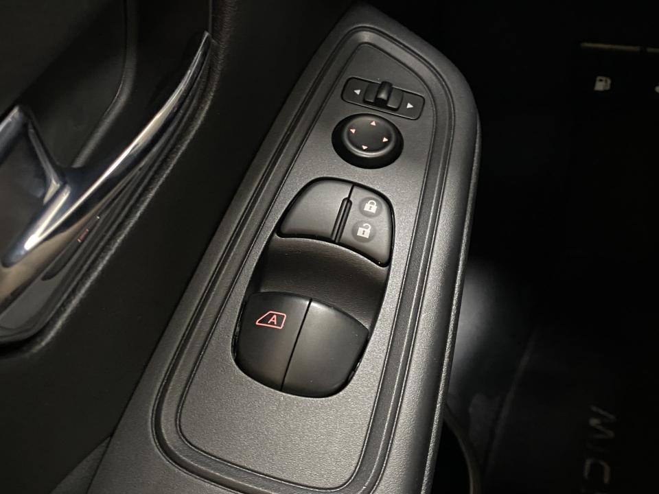 Nissan Micra Acenta 1.0 IG-T 92CV CVT