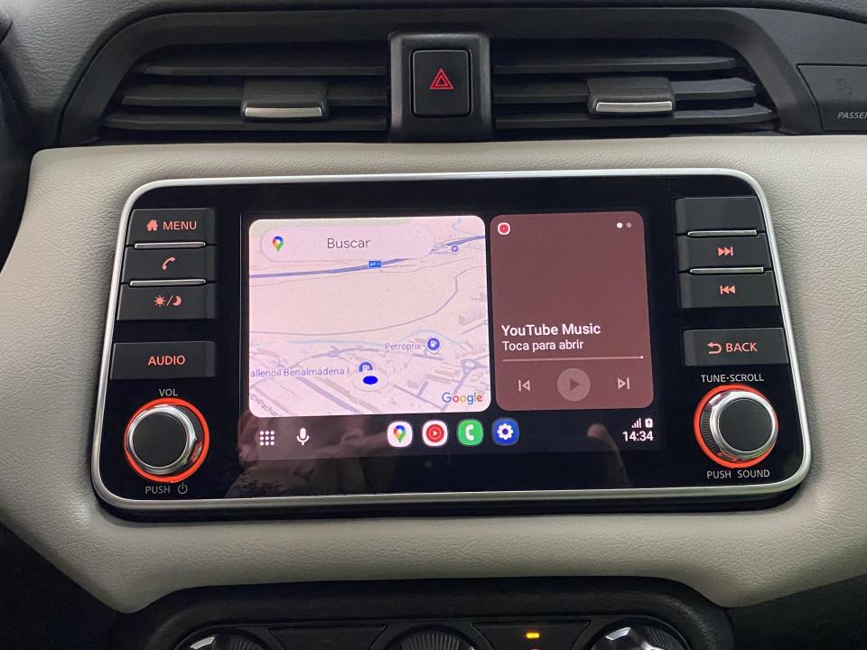 Nissan Micra Acenta 1.0 IG-T 92CV CVT