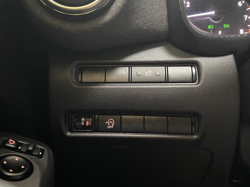 Nissan JUKE Acenta 1.0 DIG-T 114CV