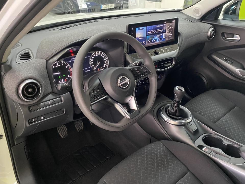 Nissan JUKE Acenta 1.0 DIG-T 114CV