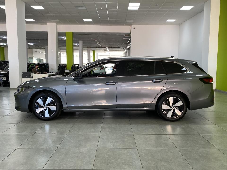 Volkswagen Passat Business 1.5 ETSI 150CV DSG MHEV