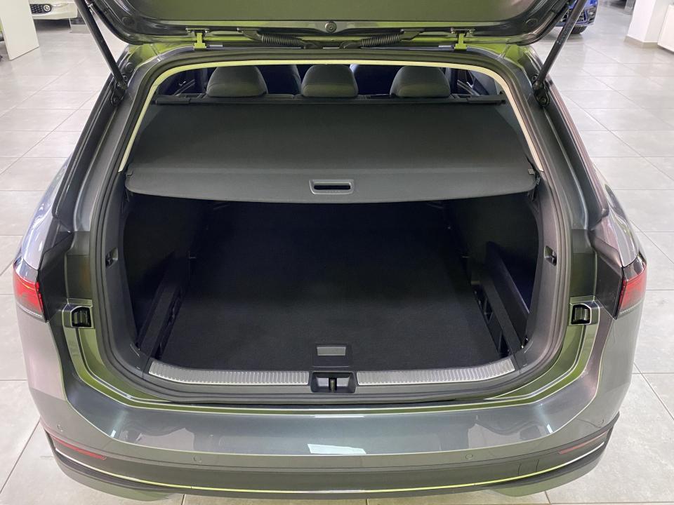 Volkswagen Passat Business 1.5 ETSI 150CV DSG MHEV