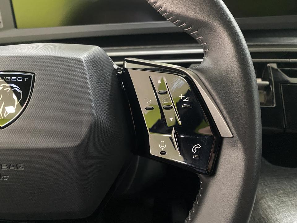 Peugeot 3008 Hybrid 3008 Allure Hybrid 1.2 145CV eDCS6 MHEV