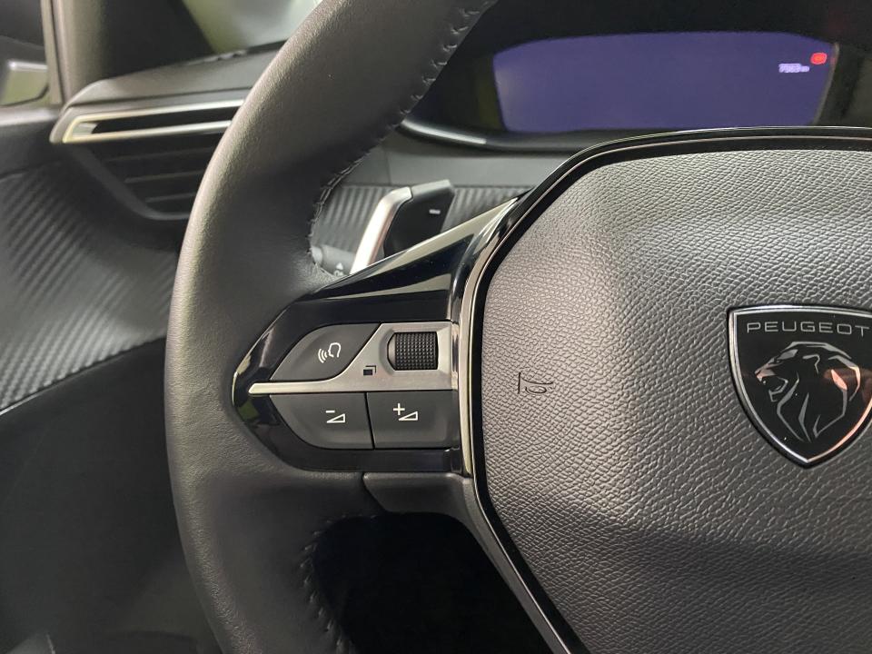 Peugeot 208 Allure Hybrid 1.2 110CV eDCS6 MHEV