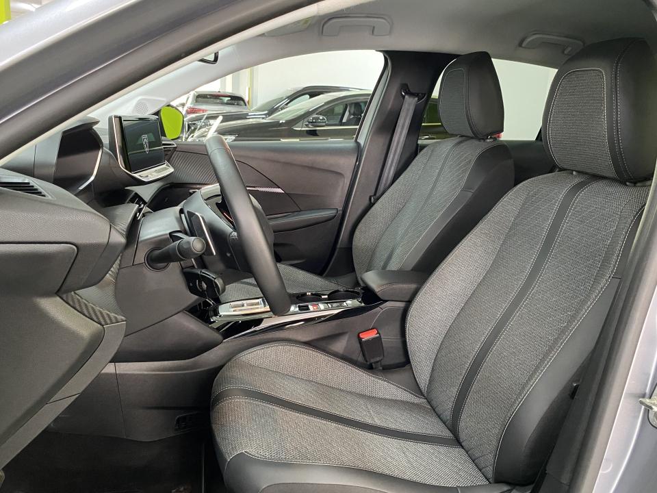 Peugeot 208 Allure Hybrid 1.2 110CV eDCS6 MHEV