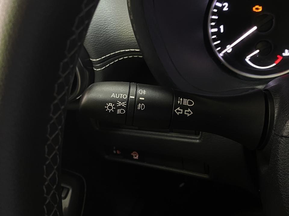 Nissan JUKE N-Connecta 1.0 DIG-T 114CV DCT