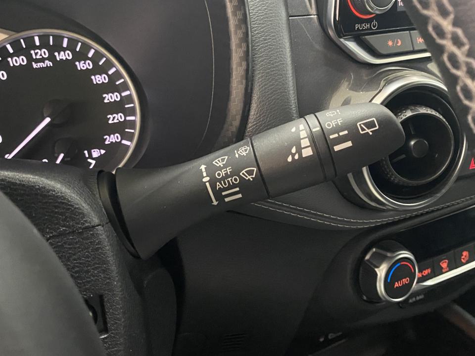 Nissan JUKE N-Connecta 1.0 DIG-T 114CV DCT