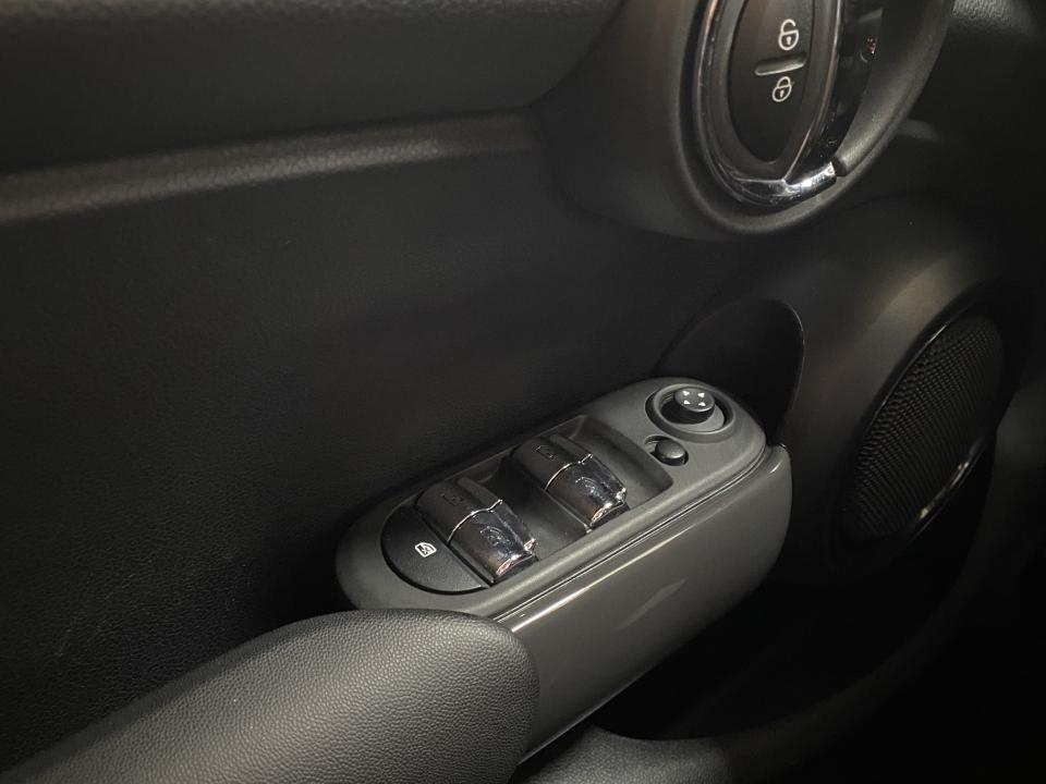 Mini Cooper Corporate 1.5i 136CV Auto.