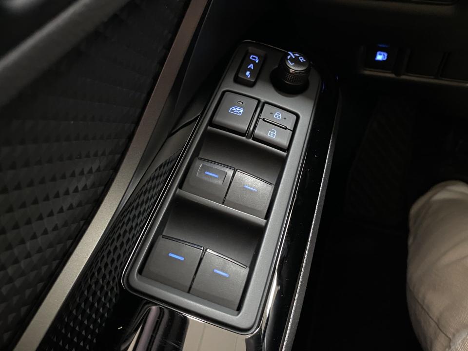 Toyota C-HR Advance 1.8 125H e-CVT HEV