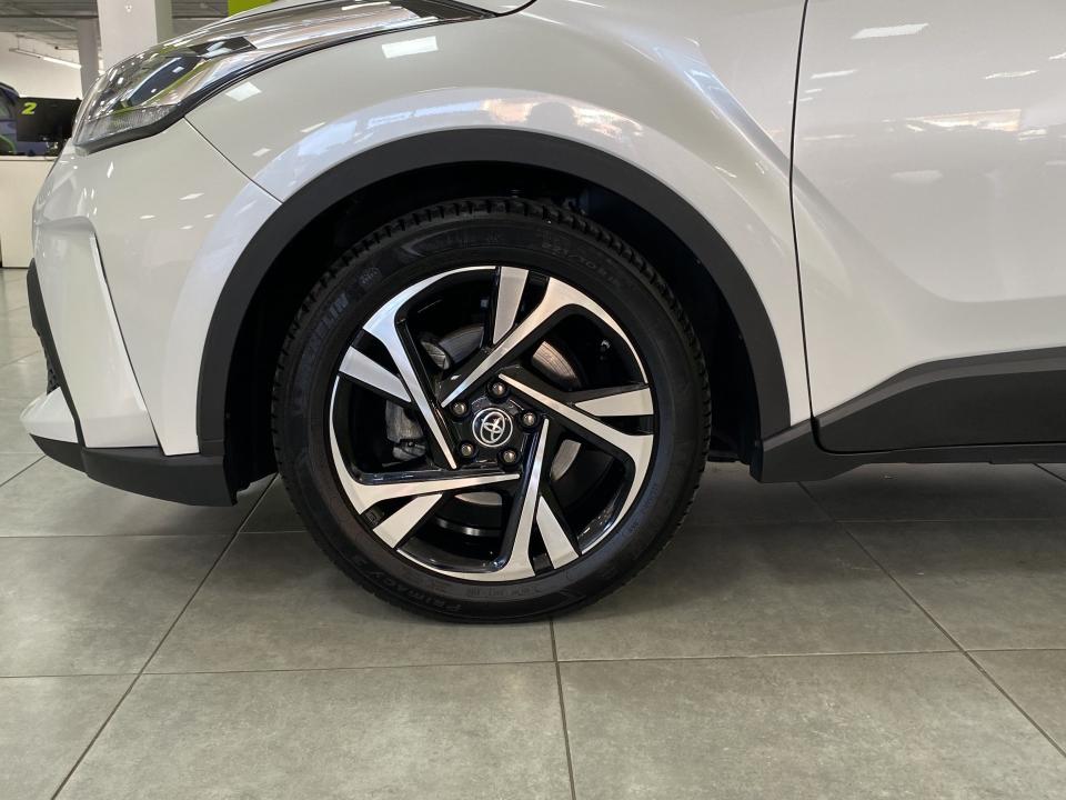 Toyota C-HR Advance 1.8 125H e-CVT HEV