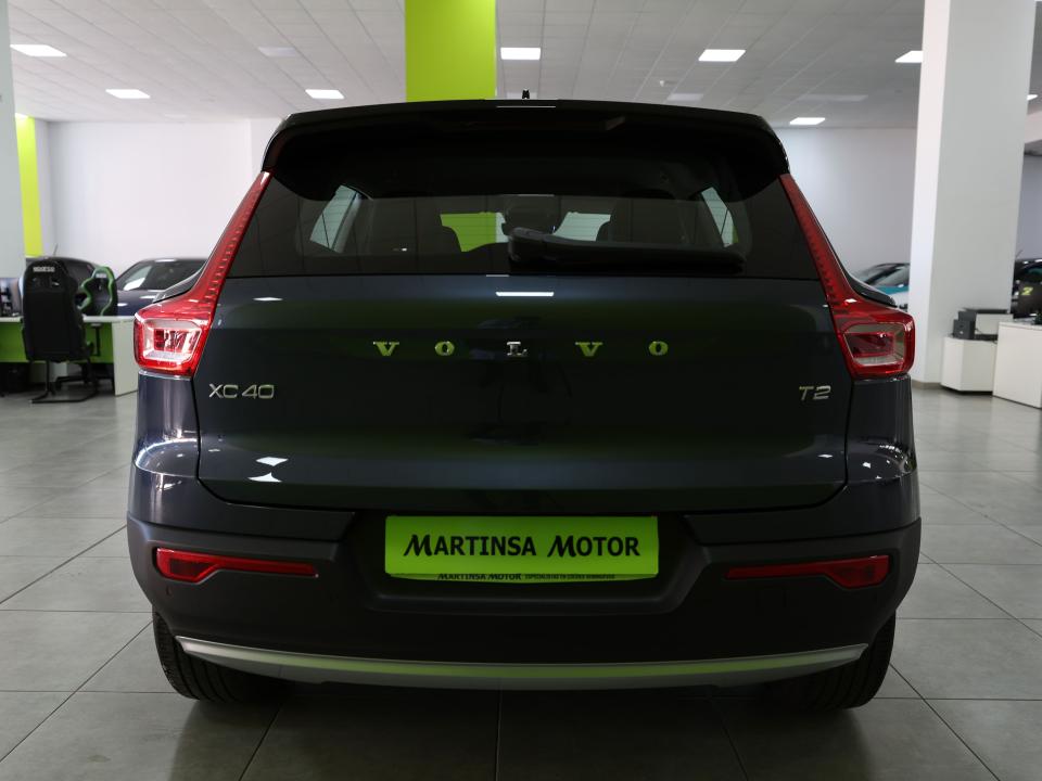Volvo XC40 Momentum Pro T2 1.5 129CV Auto.