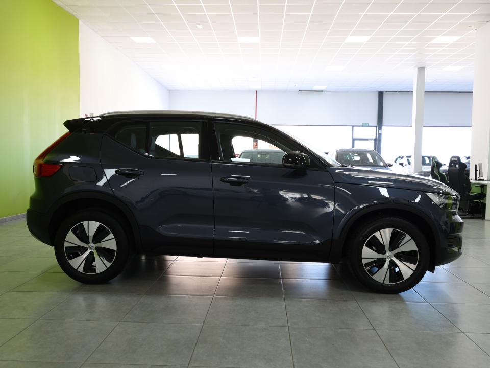Volvo XC40 Momentum Pro T2 1.5 129CV Auto.