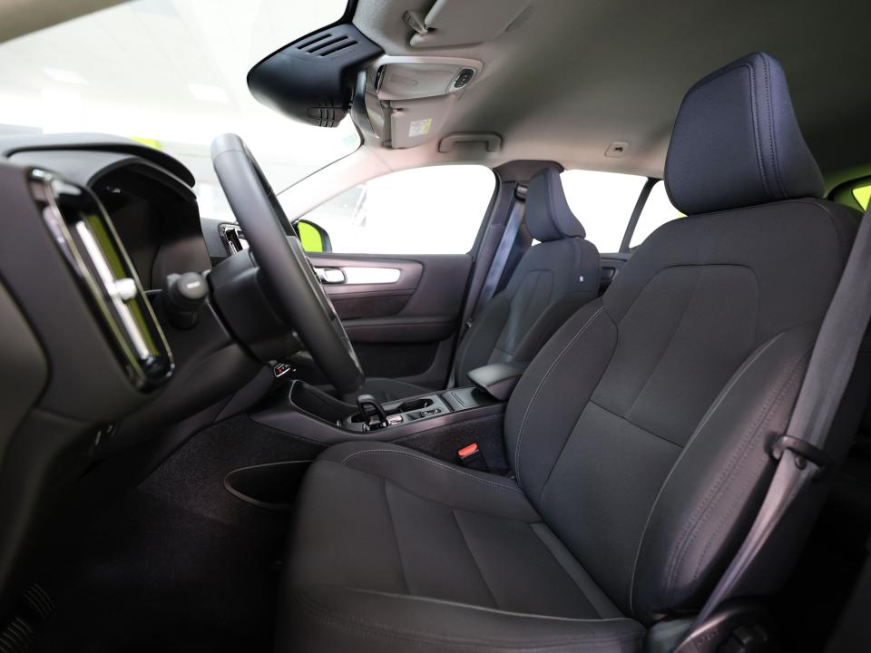 Volvo XC40 Momentum Pro T2 1.5 129CV Auto.