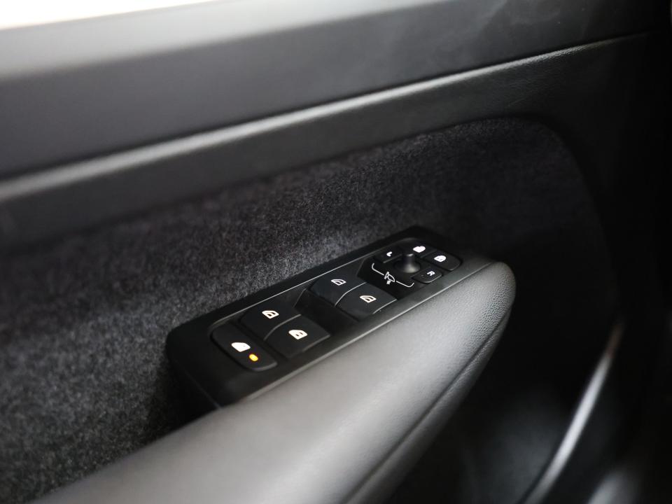 Volvo XC40 Momentum Pro T2 1.5 129CV Auto.