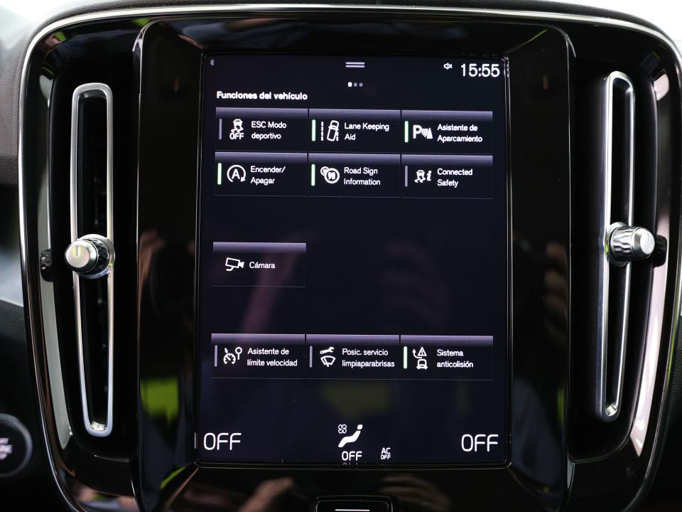 Volvo XC40 Momentum Pro T2 1.5 129CV Auto.