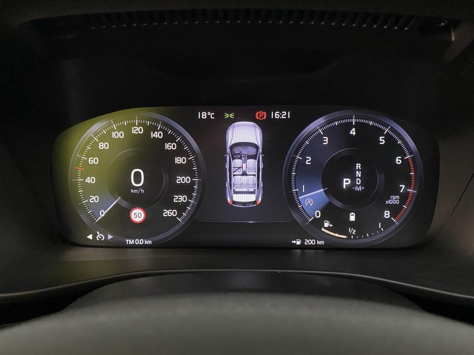 Volvo XC40 Momentum Pro 4x4 B4 2.0G 197CV Auto MHEV