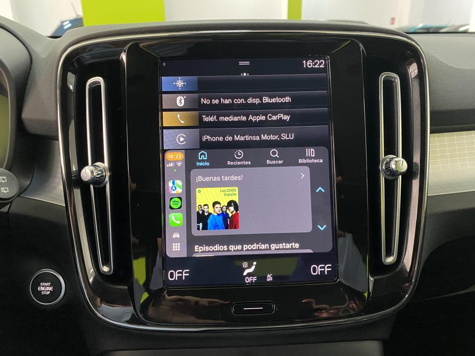 Volvo XC40 Momentum Pro 4x4 B4 2.0G 197CV Auto MHEV