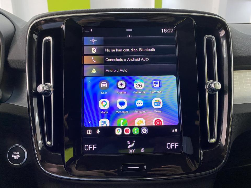Volvo XC40 Momentum Pro 4x4 B4 2.0G 197CV Auto MHEV