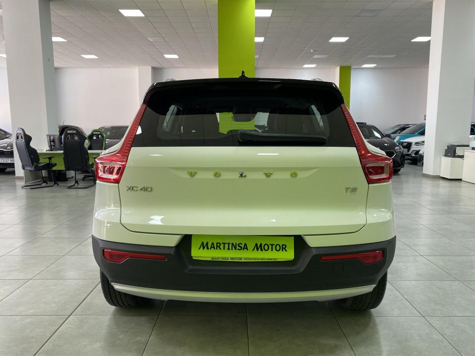 Volvo XC40 Momentum Pro T2 1.5 129CV Auto.