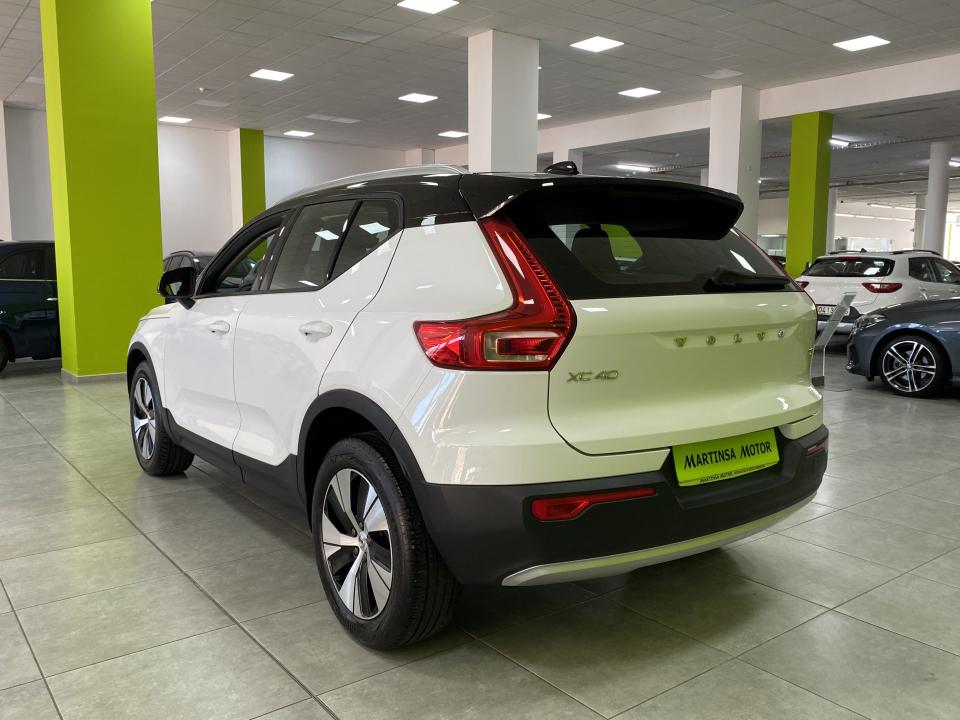 Volvo XC40 Momentum Pro T2 1.5 129CV Auto.