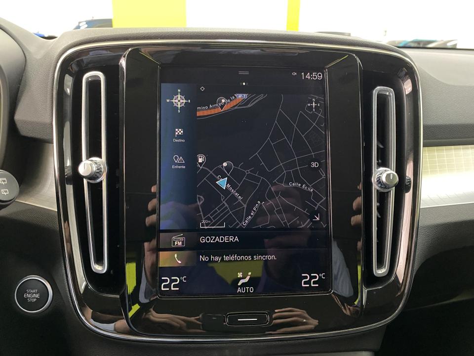 Volvo XC40 Momentum Pro T2 1.5 129CV Auto.