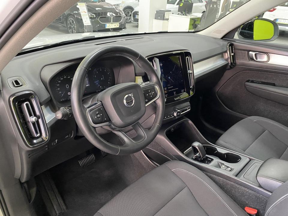 Volvo XC40 Momentum Pro T2 1.5 129CV Auto.
