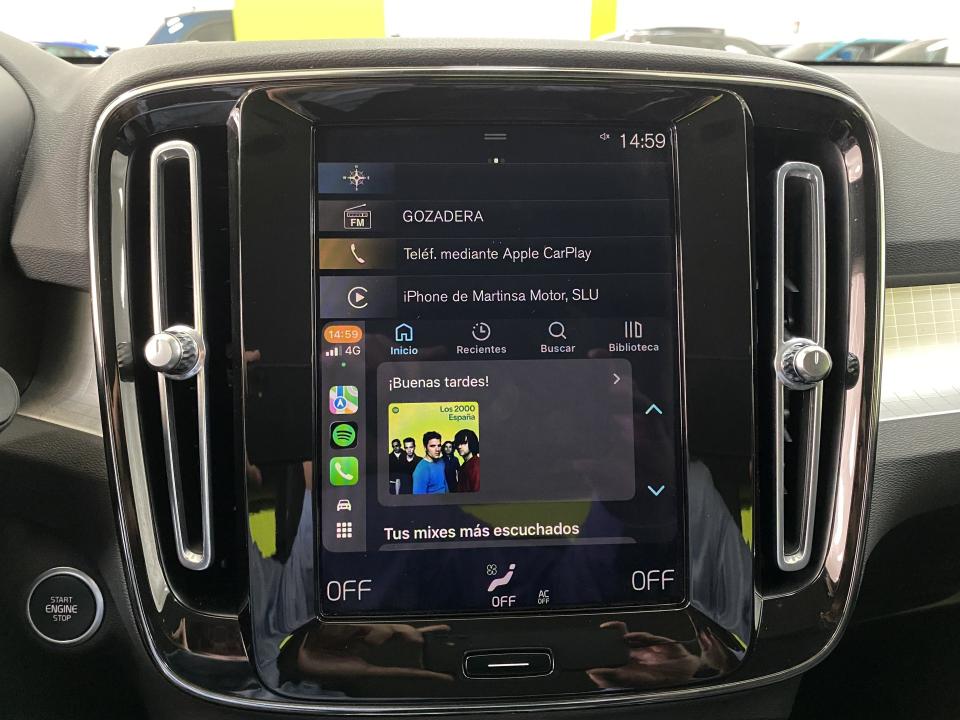 Volvo XC40 Momentum Pro T2 1.5 129CV Auto.