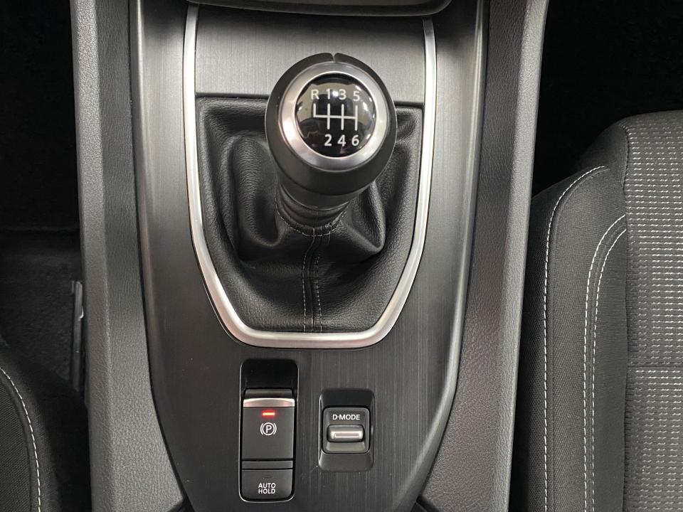 Nissan Qashqai Acenta 1.3 DIG-T 140CV MHEV