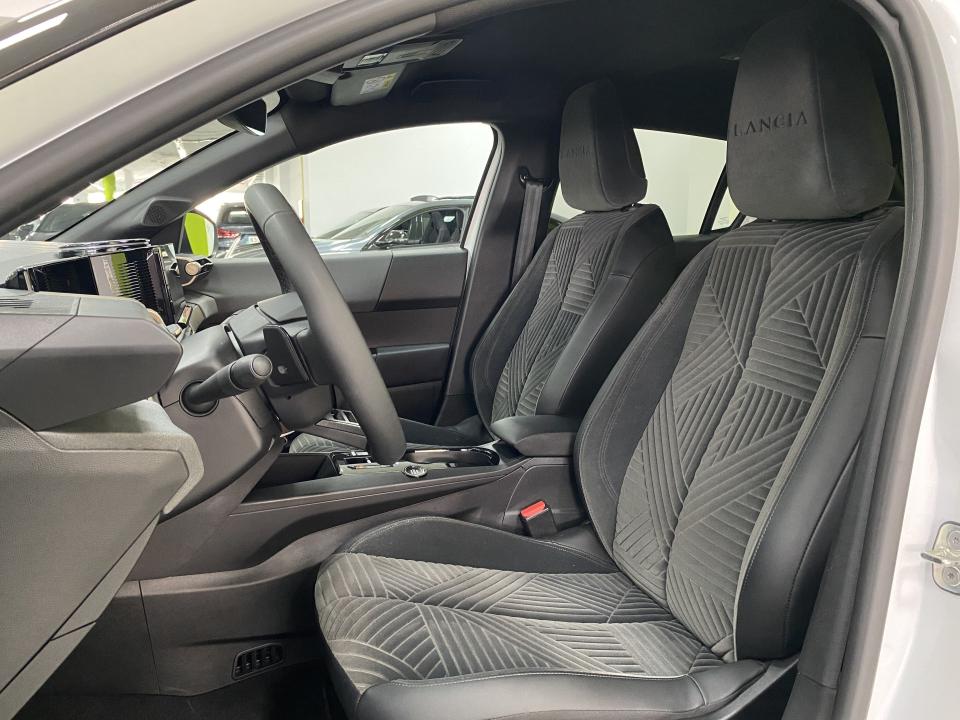 Lancia Ypsilon LX Ibrida 1.2 100CV Auto MHEV