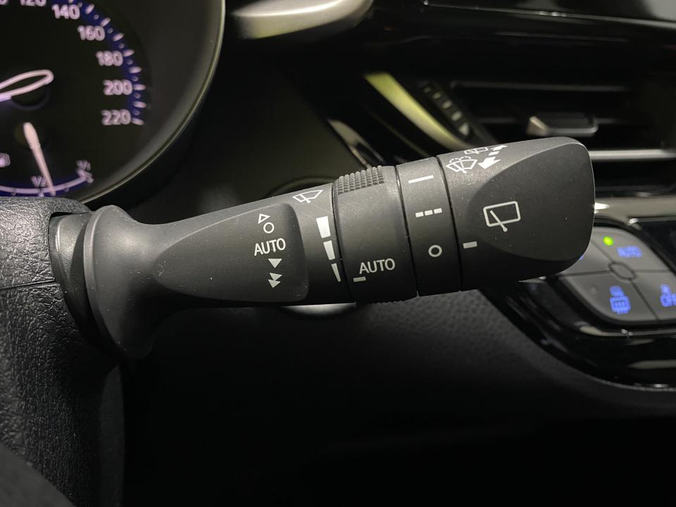 Toyota C-HR Advance 1.8 125H e-CVT HEV