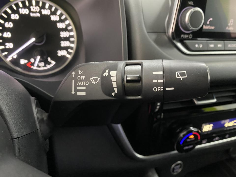 Nissan Qashqai Acenta 1.3 DIG-T 140CV MHEV