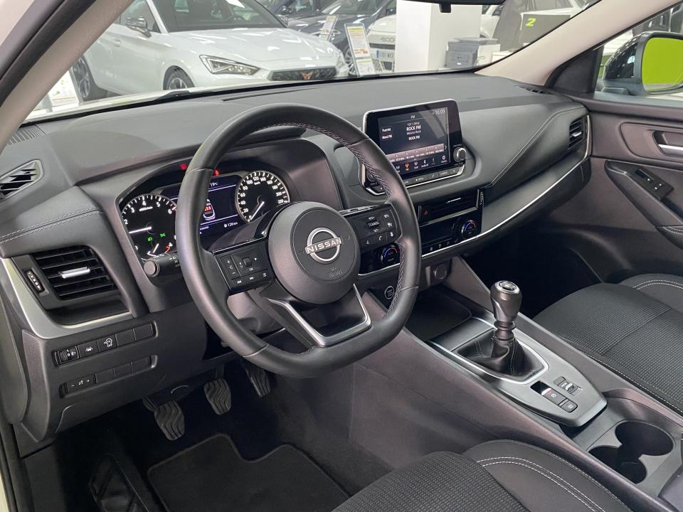 Nissan Qashqai Acenta 1.3 DIG-T 140CV MHEV