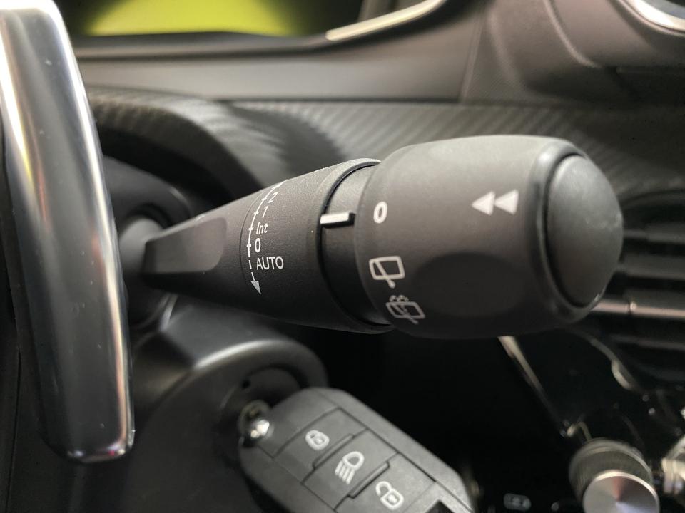 Peugeot 2008 Allure Hybrid 1.2 145CV eDCS6 MHEV