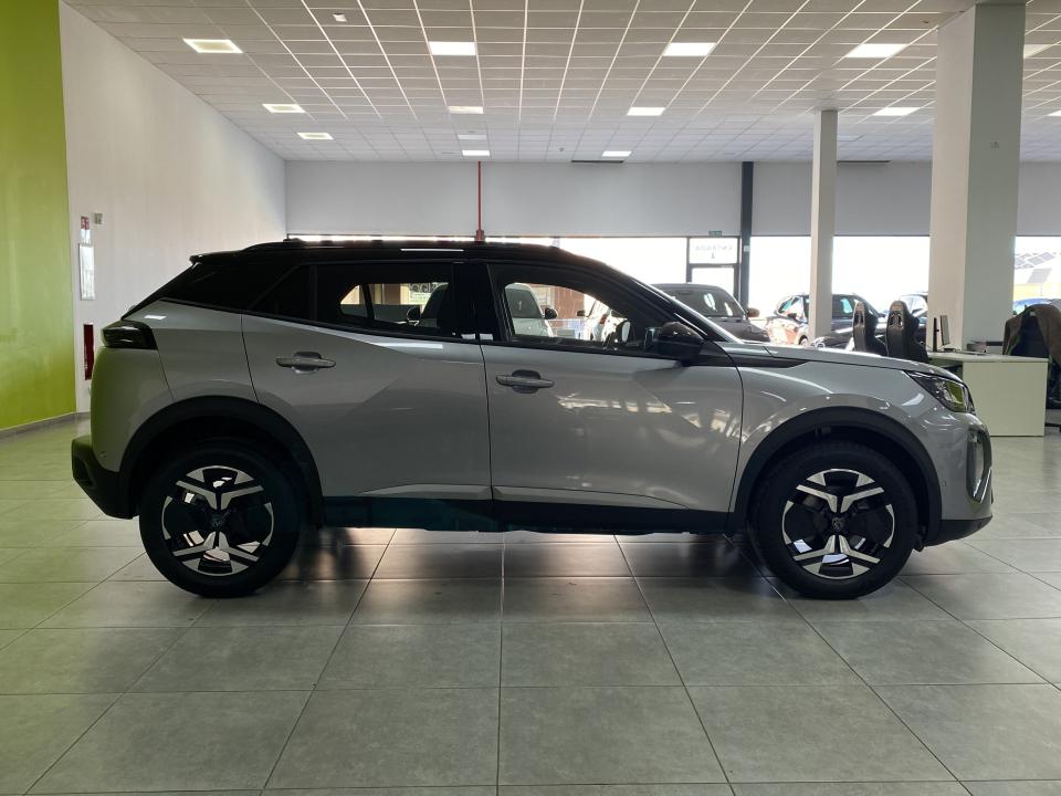 Peugeot 2008 Allure Hybrid 1.2 145CV eDCS6 MHEV