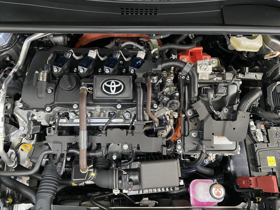 Toyota C-HR Advance 1.8 140H e-CVT HEV