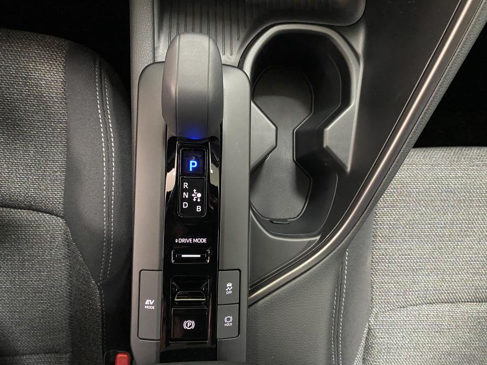 Toyota C-HR Advance 1.8 140H e-CVT HEV