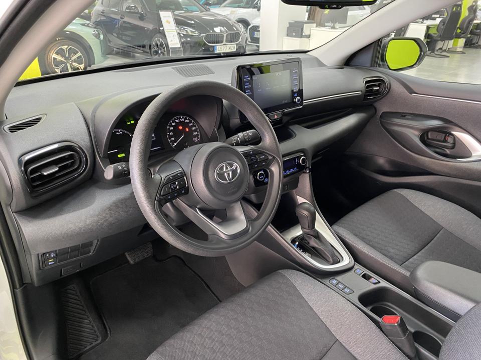 Toyota Yaris Business Plus 1.5 120H HEV